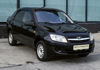 Подержанный автомобиль LADA (ВАЗ) Granta Sedan 2012 года (7 фото)