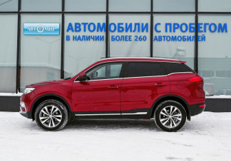 Подержанный автомобиль Geely Atlas 2021 года (2 фото)