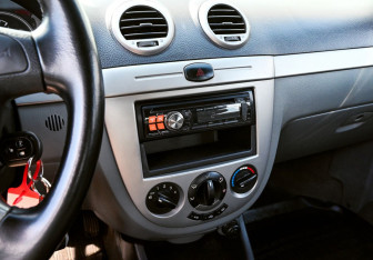 Подержанный автомобиль Chevrolet Lacetti Hatchback 2012 года (11 фото)