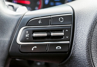 Подержанный автомобиль Kia Stinger 2019 года (13 фото)