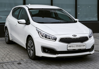Подержанный автомобиль Kia Ceed Hatchback 2018 года (7 фото)