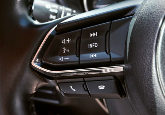 Подержанный автомобиль Mazda CX-5 2021 года (14 фото)