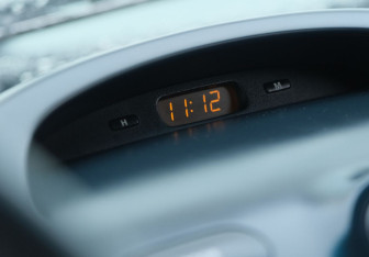 Подержанный автомобиль Nissan Almera Classic 2006 года (13 фото)