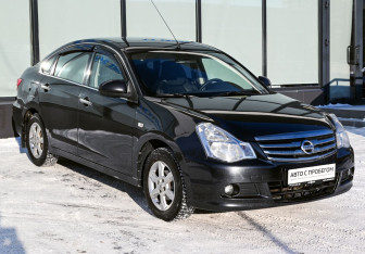 Подержанный автомобиль Nissan Almera Sedan 2013 года (7 фото)