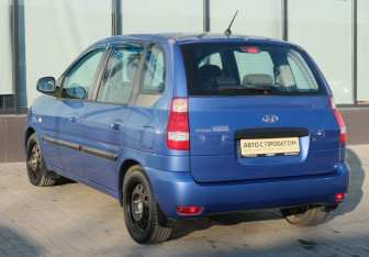 Подержанный автомобиль Hyundai Matrix 2009 года (3 фото)