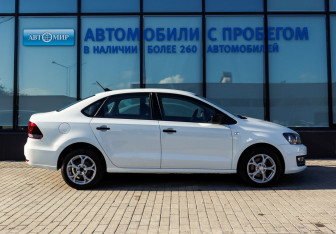 Подержанный автомобиль Volkswagen Polo Sedan 2019 года (6 фото)