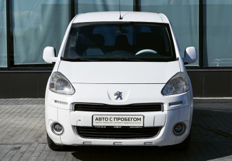 Подержанный автомобиль Peugeot Partner 2012 года (8 фото)