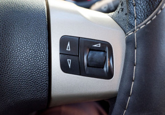 Подержанный автомобиль Opel Corsa 2008 года (14 фото)