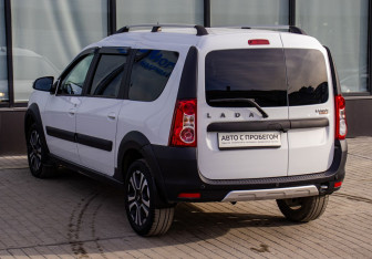 Подержанный автомобиль LADA (ВАЗ) Largus Wagon 2021 года (3 фото)