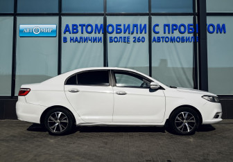 Подержанный автомобиль Lifan Solano 2018 года (6 фото)