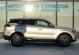 Подержанный автомобиль Geely Atlas Pro 2022 года (6 фото)