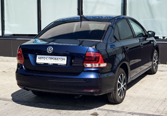 Подержанный автомобиль Volkswagen Polo Sedan 2016 года (5 фото)