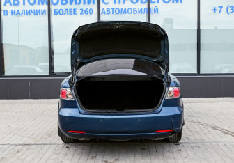 Подержанный автомобиль Mazda 6 Sedan 2006 года (20 фото)