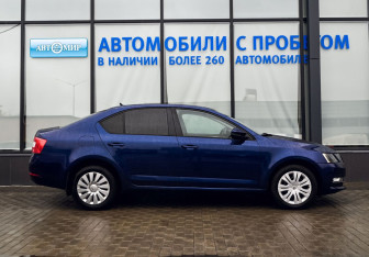 Подержанный автомобиль Skoda Octavia Liftback 2017 года (6 фото)