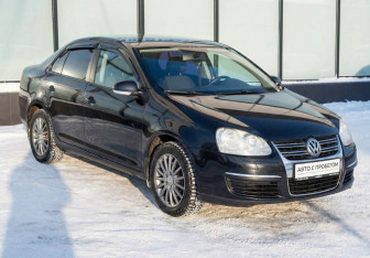 Подержанный автомобиль Volkswagen Jetta Sedan 2007 года (8 фото)