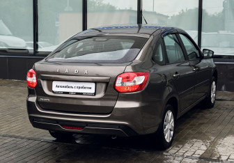 Подержанный автомобиль LADA (ВАЗ) Granta Liftback 2022 года (4 фото)
