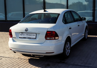 Подержанный автомобиль Volkswagen Polo Sedan 2019 года (5 фото)