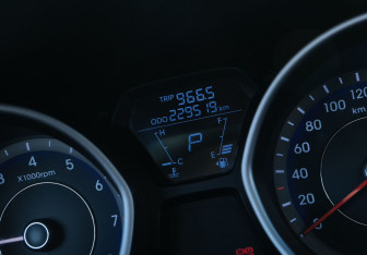 Подержанный автомобиль Hyundai Avante Sedan 2011 года (15 фото)