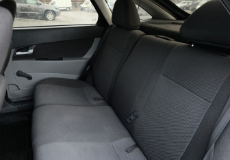 Подержанный автомобиль LADA (ВАЗ) Priora Hatchback 2010 года (17 фото)