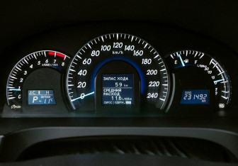 Подержанный автомобиль Toyota Camry Sedan 2012 года (18 фото)