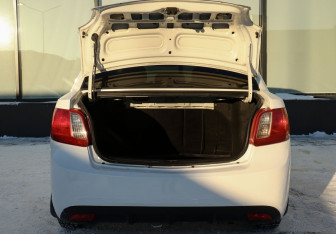 Подержанный автомобиль Kia Rio Sedan 2011 года (17 фото)