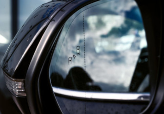 Подержанный автомобиль Lexus RX 2019 года (35 фото)