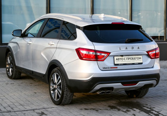 Подержанный автомобиль LADA (ВАЗ) Vesta Wagon 2021 года (3 фото)