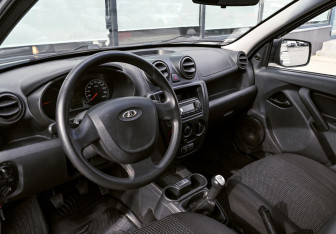 Подержанный автомобиль LADA (ВАЗ) Granta Sedan 2012 года (13 фото)