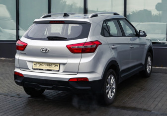 Подержанный автомобиль Hyundai Creta 2017 года (19 фото)