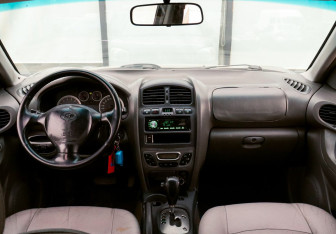 Подержанный автомобиль Hyundai Santa Fe 2007 года (16 фото)