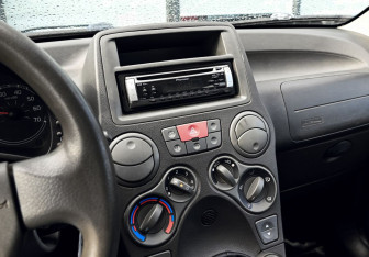 Подержанный автомобиль Fiat Panda Hatchback 2007 года (10 фото)