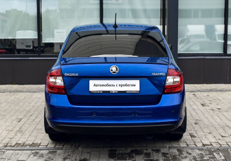 Подержанный автомобиль Skoda Rapid Liftback 2017 года (4 фото)