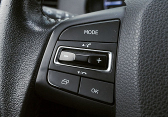 Подержанный автомобиль DongFeng AX7 2018 года (13 фото)