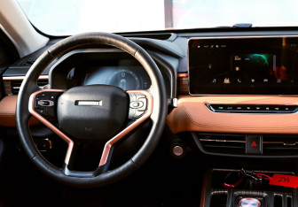 Подержанный автомобиль Haval Jolion 2021 года (19 фото)