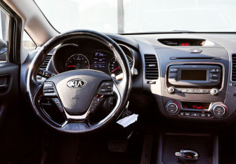 Подержанный автомобиль Kia Cerato Sedan 2019 года (20 фото)