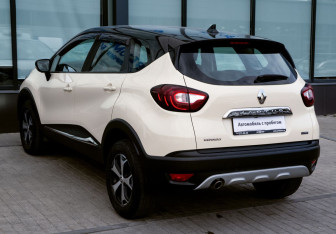 Подержанный автомобиль Renault Kaptur 2020 года (3 фото)