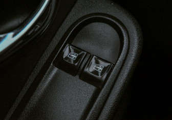 Подержанный автомобиль Nissan Terrano 2017 года (15 фото)