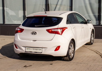 Подержанный автомобиль Hyundai i30 Hatchback 2013 года (5 фото)