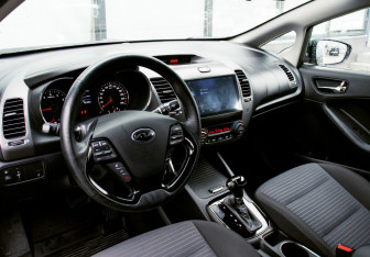 Подержанный автомобиль Kia Cerato Sedan 2018 года (16 фото)