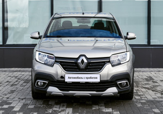 Подержанный автомобиль Renault Logan Sedan 2019 года (8 фото)