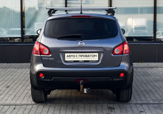 Подержанный автомобиль Nissan Qashqai 2008 года (4 фото)
