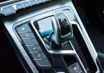 Подержанный автомобиль Geely Atlas Pro 2023 года (15 фото)