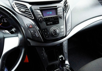 Подержанный автомобиль Hyundai i40 Sedan 2014 года (12 фото)