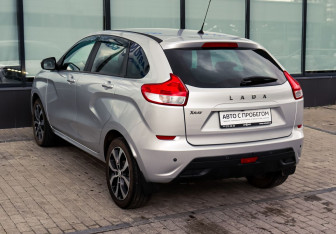 Подержанный автомобиль LADA (ВАЗ) XRAY 2017 года (3 фото)