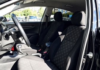 Подержанный автомобиль Kia Rio Sedan 2020 года (14 фото)