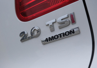 Подержанный автомобиль Volkswagen Tiguan 2012 года (18 фото)