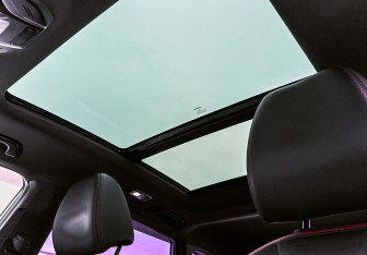 Подержанный автомобиль Geely Coolray 2021 года (19 фото)