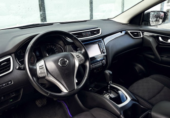 Подержанный автомобиль Nissan Qashqai 2017 года (15 фото)