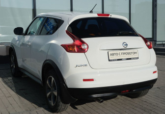 Подержанный автомобиль Nissan Juke 2012 года (3 фото)