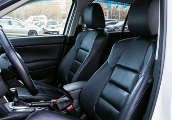 Подержанный автомобиль Mazda CX-5 2014 года (16 фото)